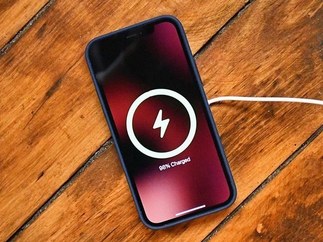 长清苹果手机维修分享iPhone 12可以随便充电吗 